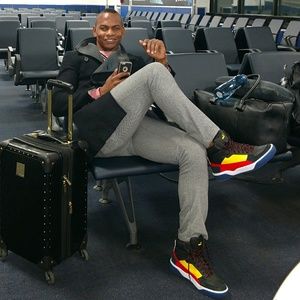 Meet your Posher, Oneil